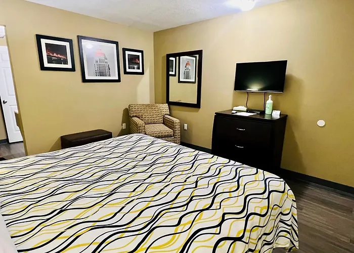 Top Miami Hotels Offering Airport Shuttle Service