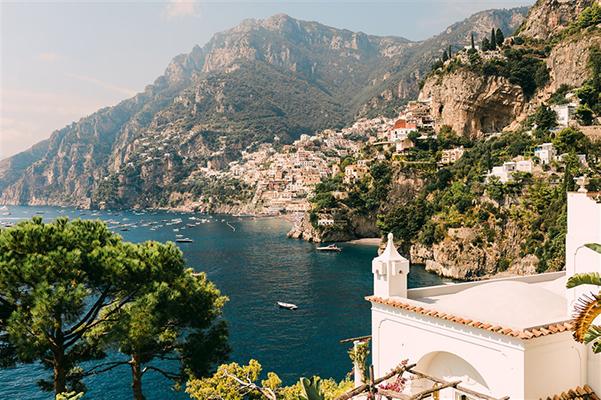 Positano: what to see, where to eat and what to do in the evening