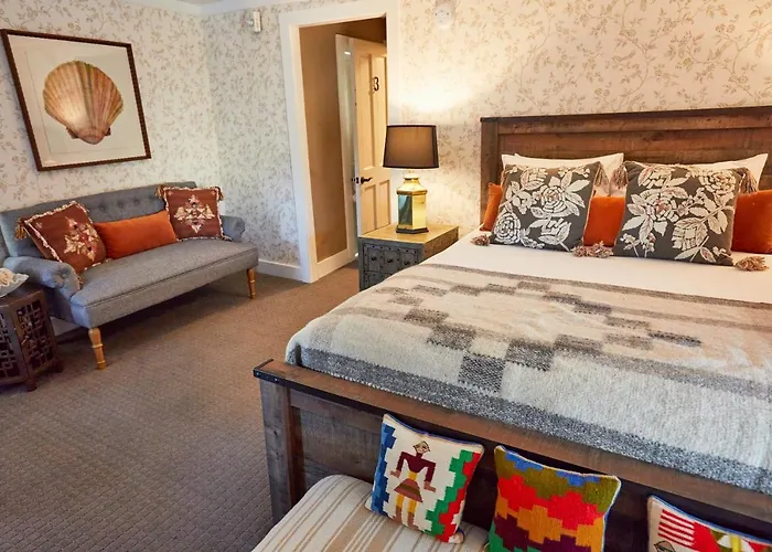 Top Westerly Hotels for an Unforgettable Stay