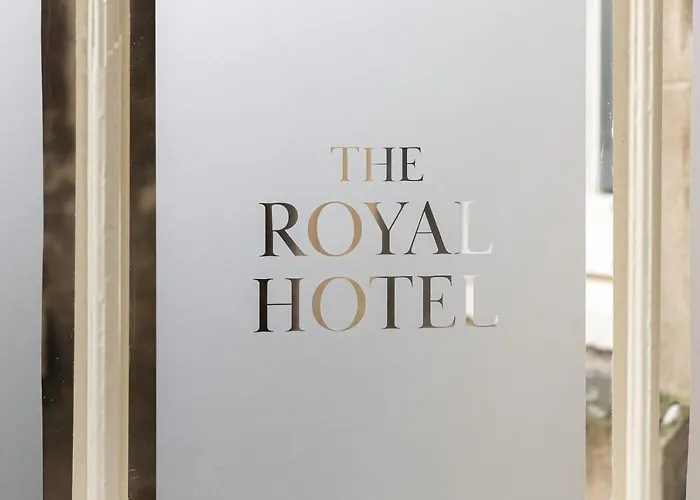 Top-Rated Hotels Close to Bath's Attractions