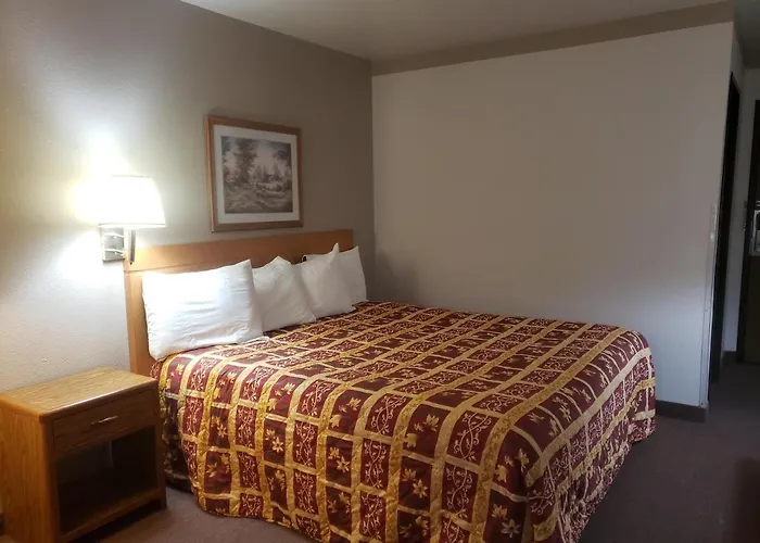 Top Hotels in Burlington Colorado