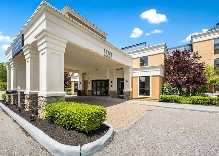 Explore the Best Hotels in Newburgh, NY for Comfortable Accommodations