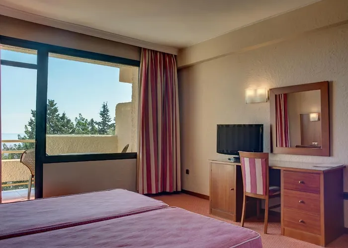 Top Luxury All-Inclusive Hotels in Torremolinos