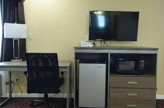 Top Hotels in Hanford CA for Memorable Stay