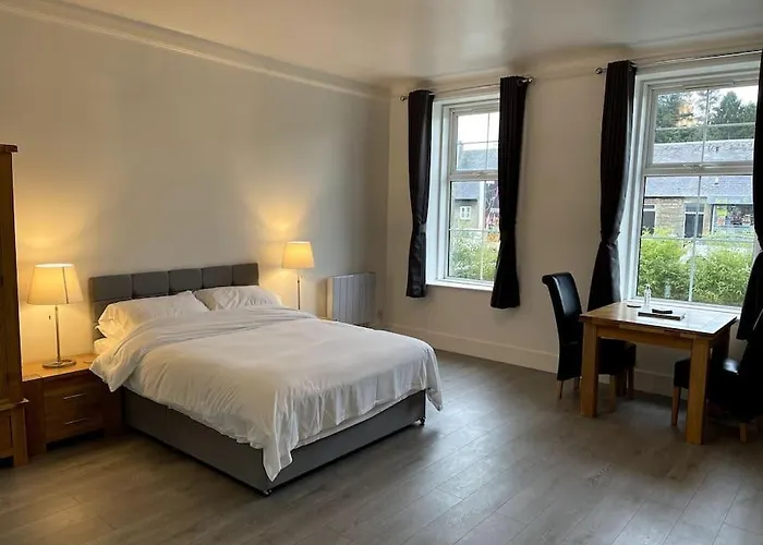 Best Hotels in Broxburn for Luxury & Budget Stays