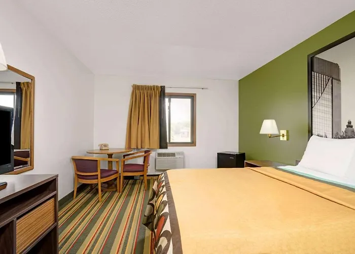 Top Hotels in Buffalo, New York to Explore City Gems