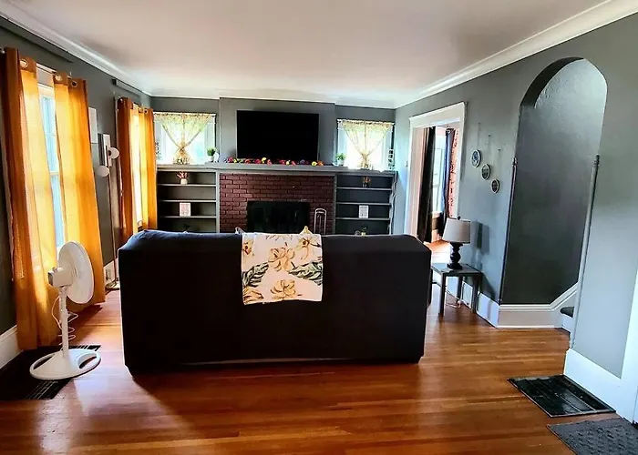 Best hotels in Elmira NY