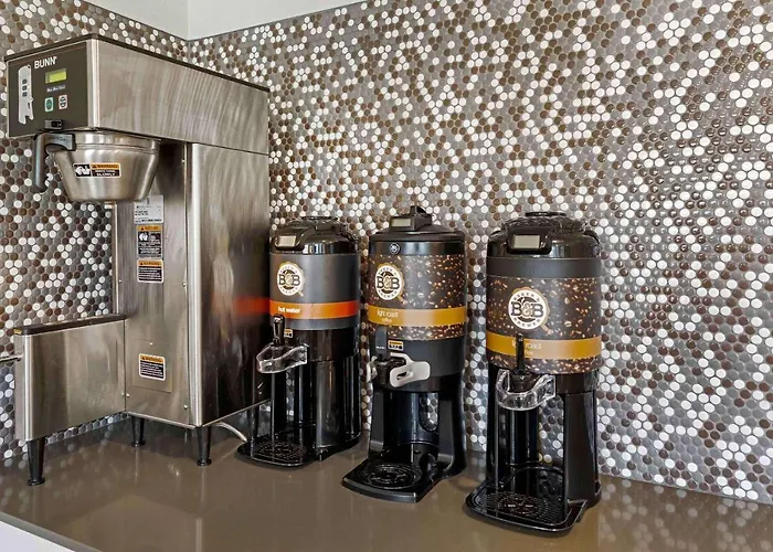 Premier Hotels in Redlands, California