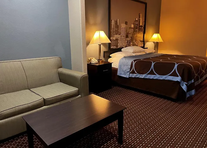 Best Hotels Close to Dulles Expo Center