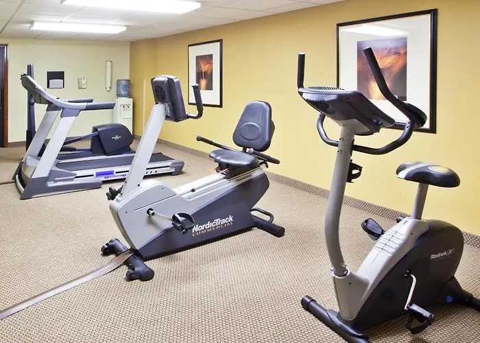 Top Hotels in Kingsland, GA