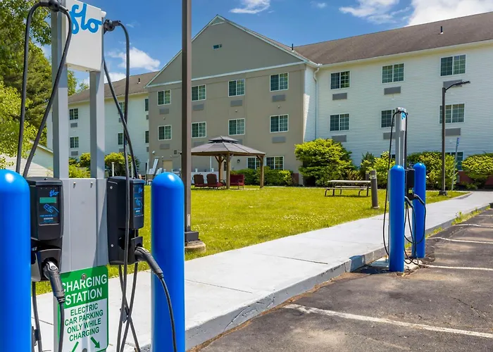 Top Hotels in Pittsfield for Unforgettable Stays