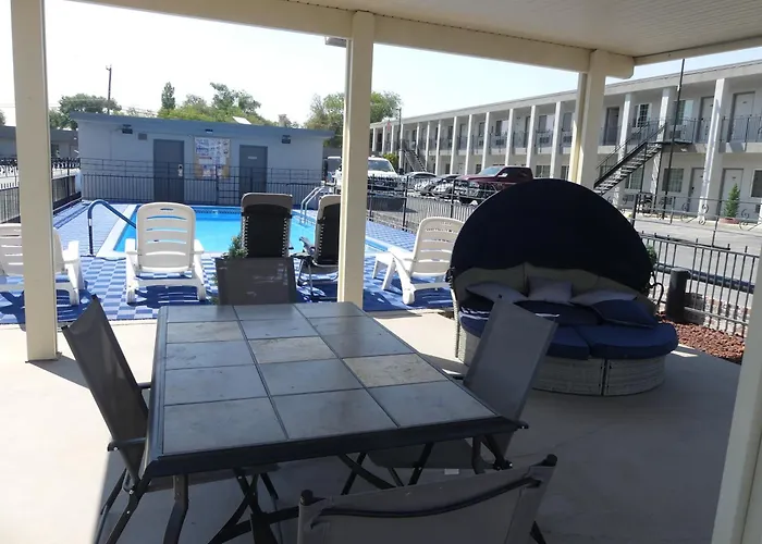 Top Hotels in Battle Mountain, Nevada