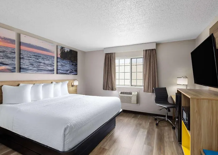 Best Hotels Near Mia Aesthetics Miami