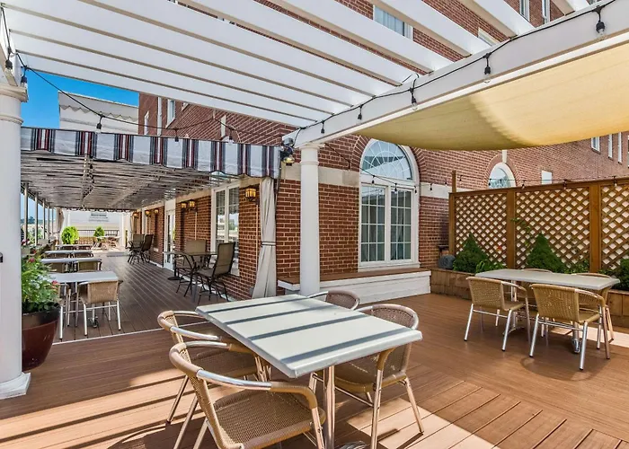 Top Hotels Near Lexington MA for History Enthusiasts