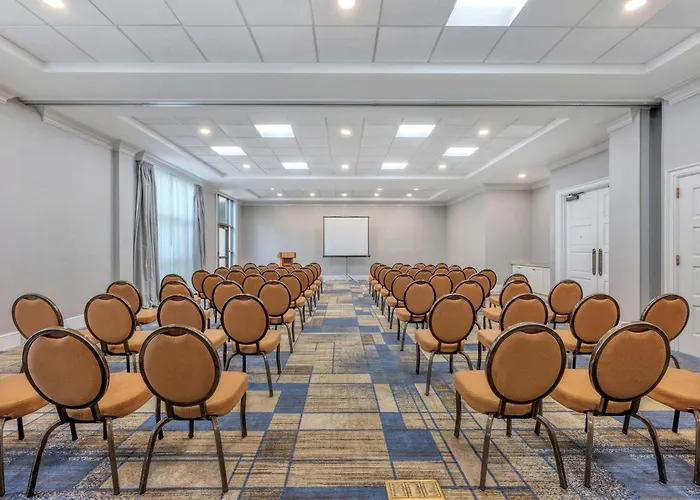 Best Tarrytown Hotels