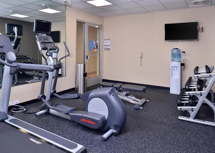 Top Hotels in Woodland, California