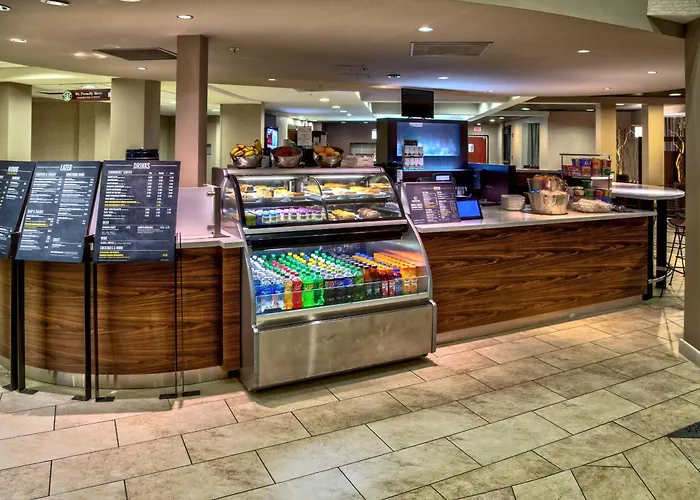 Best Hotels Near Mercy Hospital Springfield MO