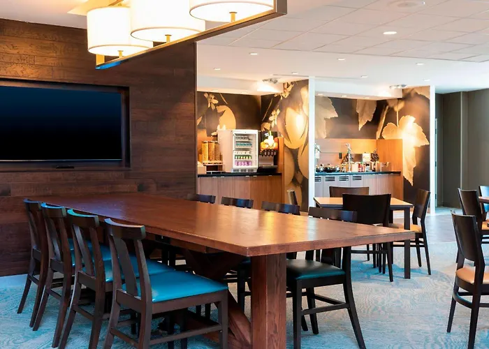 Top Hotels Near Carmel by the Sea