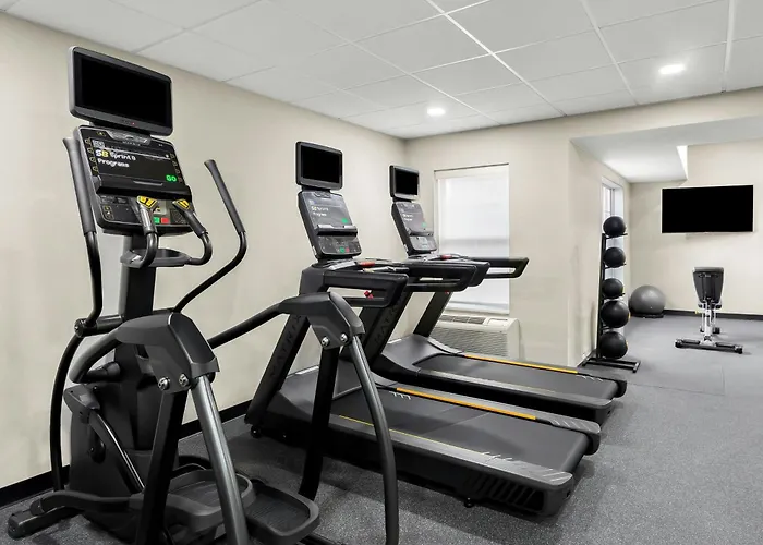 Top Hotels in Hammond, Indiana