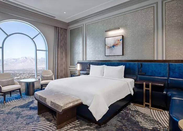 Top Hotels on Las Vegas Strip with Balcony