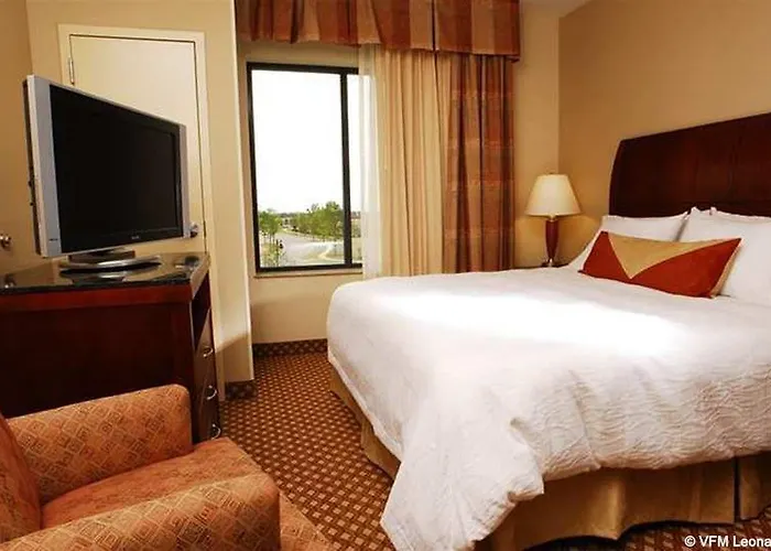 Premier Hotels Near Philadelphia Airport with Parking & Shuttle