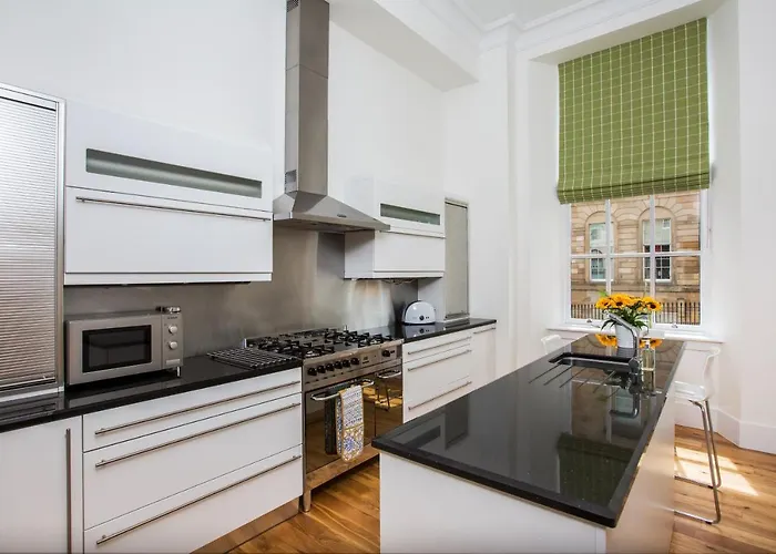 Top Hotels in the City Centre of Glasgow