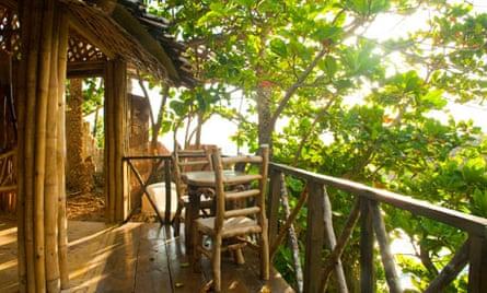 Great Huts eco-resort
