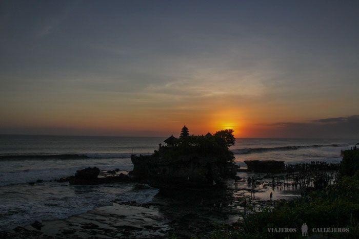 Pura Tanah Lot, uno de los lugares que ver en Bali imprescindibles