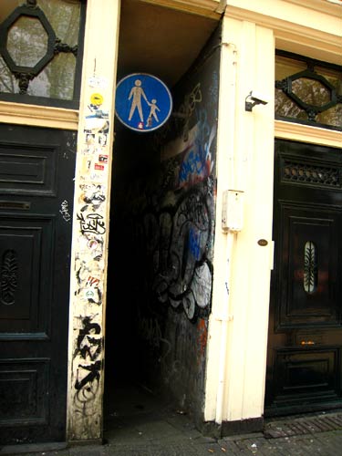aa-pedestrian-sign